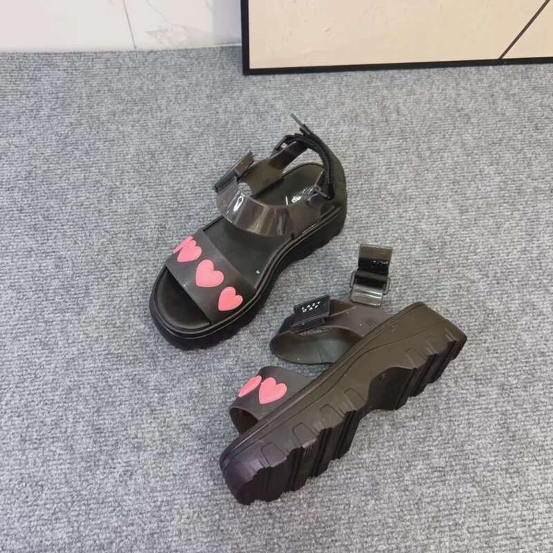 Sandales d'été à semelle épaisse et ajustables avec Velcro, semelle unique en éponge, décontractées, motif cœur de pêche, pour femmes_voghion.com