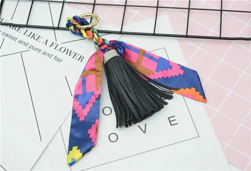 Pingente de lenço com borla de couro macio e fofo, acessório para bolsa, novo chaveiro, porta-chaves de carro da moda K1690 Y241121_voghion.com