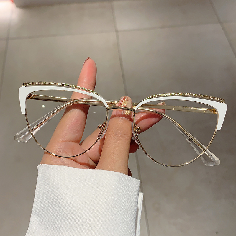 Mode Nieuwe Cat Eye Anti-Blauw Licht Frame Internet Beroemdheid Zelfde Stijl High-End Ins Blote Gezicht Afslanken Zonder Recept_voghion.com