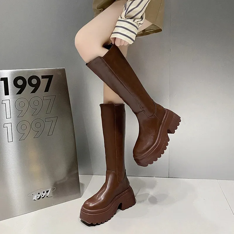 Knee High Platform Boots Women Retro Punk Style Leather Booties_voghion.com