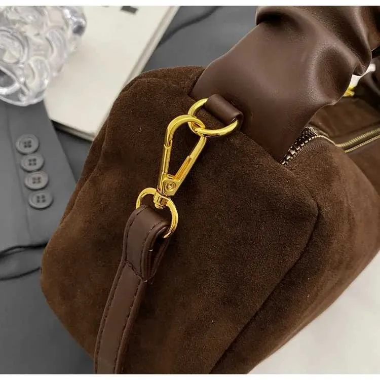 Modieuze schoudertas en crossbody tas met plooi voor dames_voghion.com