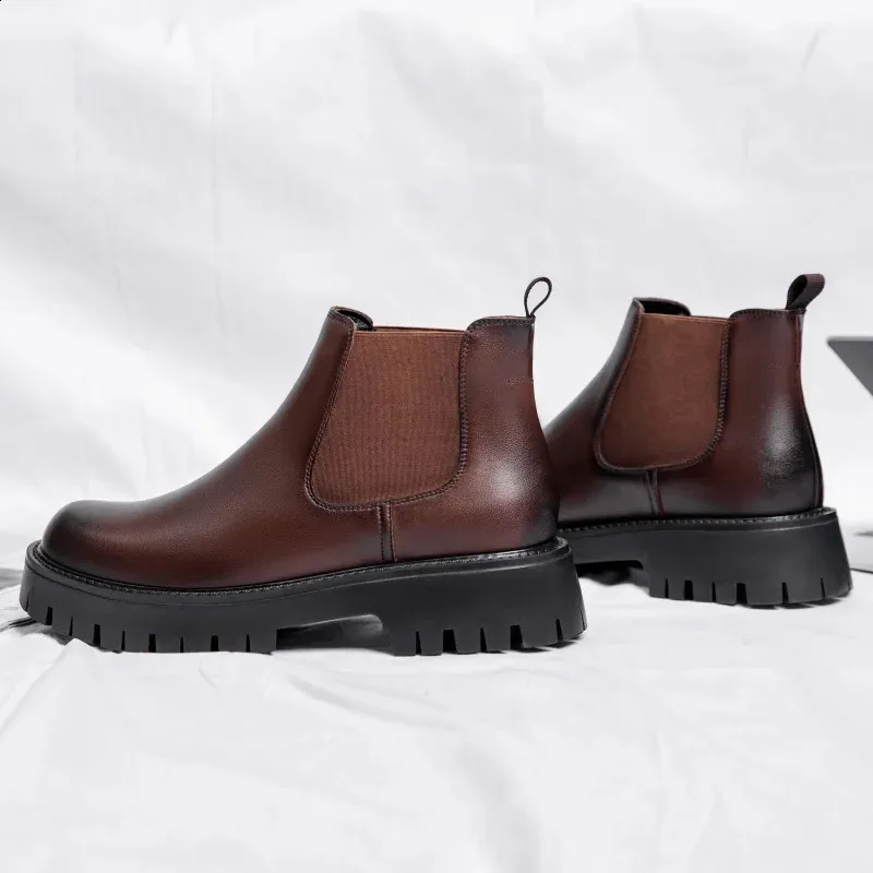 Scarpe da lavoro impermeabili con suola spessa da uomo in stile britannico, moda casual, classiche, in pelle, comode, con punta tonda e punta alta_voghion.com