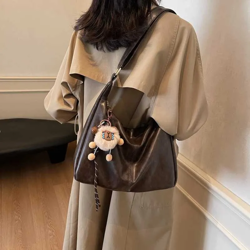 Modieuze dames schoudertas en crossbody tas voor herfst winter_voghion.com