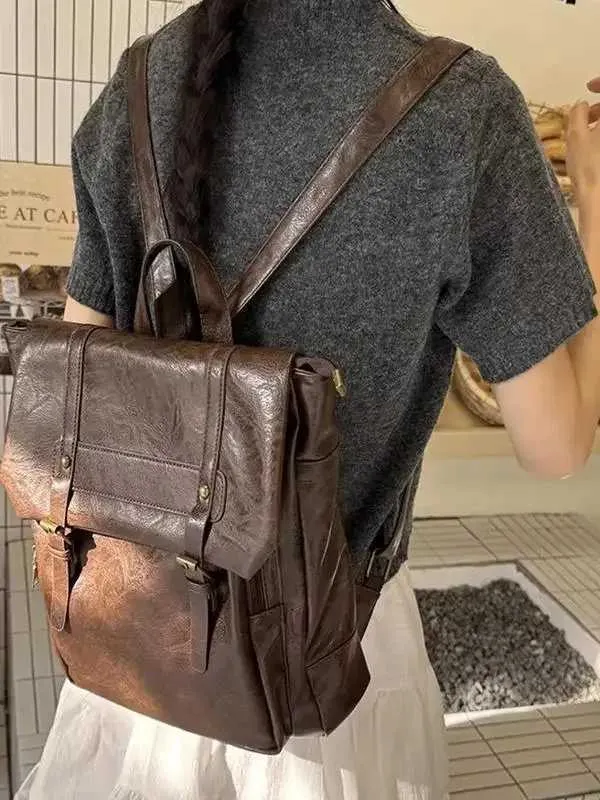Zaino con patta stile giapponese per donna e studentesse_voghion.com