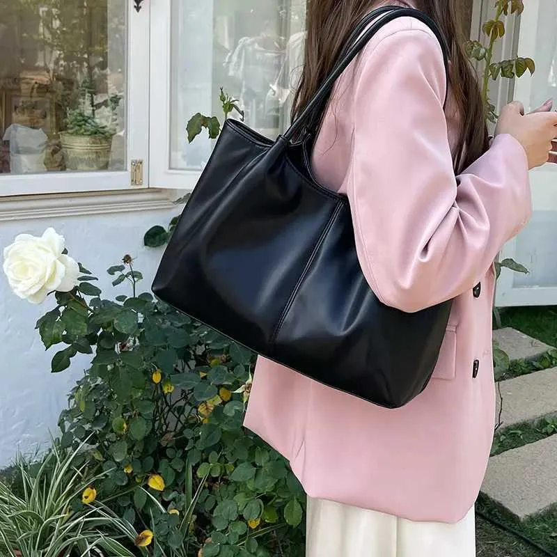 Simple White Shoulder 2024 Womens PU Leather Soft Underarm School Large Capacity Bag Full Student Shopping Handba241031_voghion.com