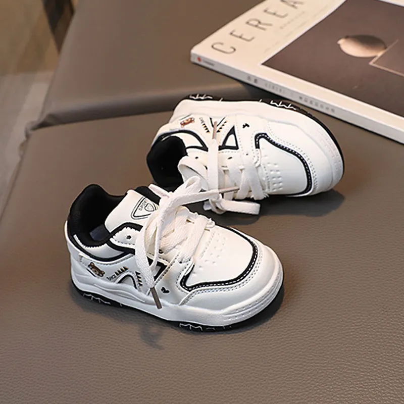 Baskets antidérapantes pour enfants, chaussures de sport mignonnes en forme d'ours, chaussures décontractées en cuir PU pour garçons et filles_voghion.com