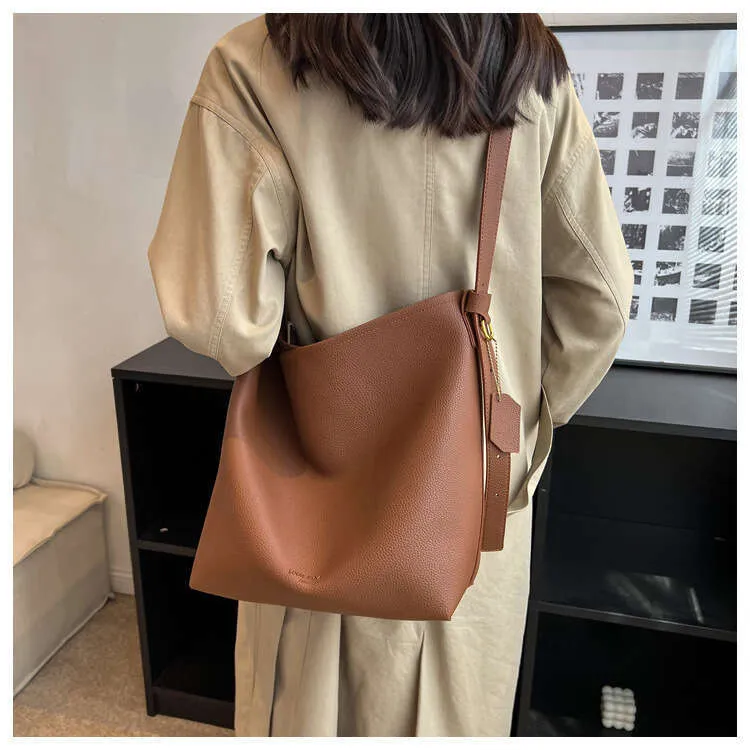 Vabaaja PU-nahast suure mahutavusega naiste käekotid, disainerist õlakott, suur ostukott, rahakott 2023_voghion.com