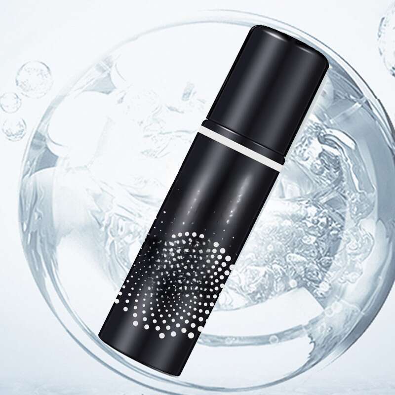 Silk Setting Spray on kerge ja niisutav, vee- ja higikindel, meiki pole lihtne eemaldada,_voghion.com