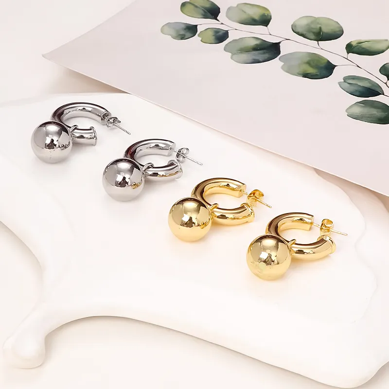 Fashionable Creative Smooth Ball Pendant Earrings Temperament High-end And Versatile Ear Hoop European American Designer_voghion.com