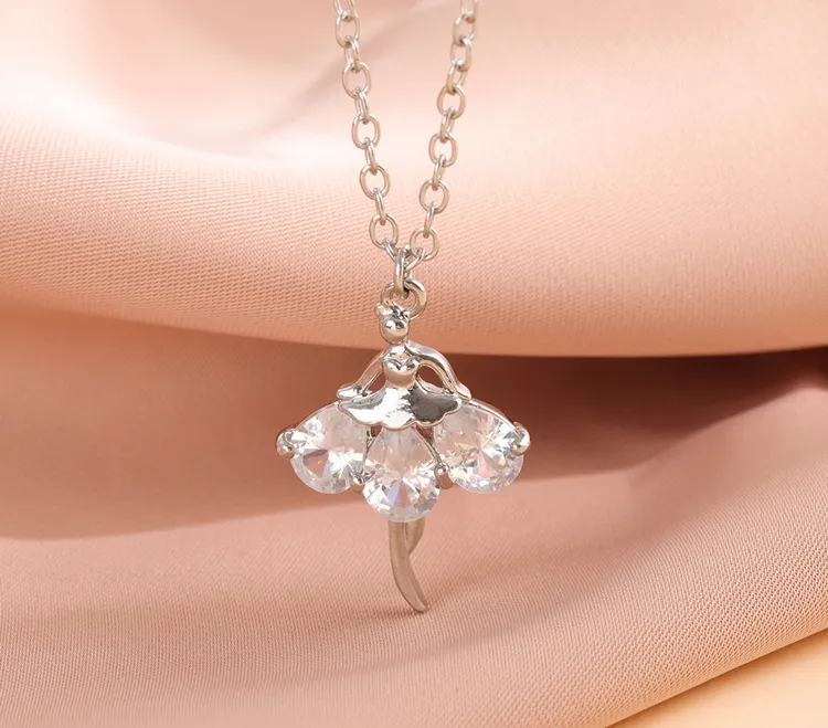 Colliers pendentifs mode cristal ballerine fille polyvalent fée_voghion.com