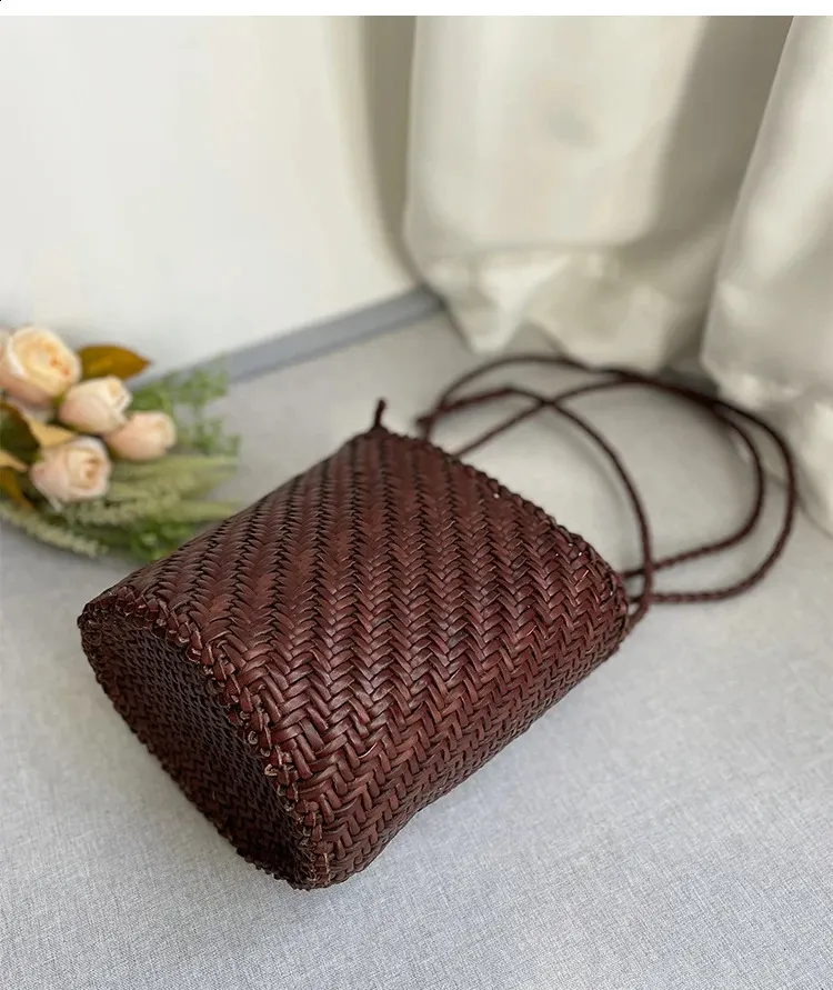 Handmade Vintage Leather Bucket Bag Cowhide Messenger Handbag_voghion.com