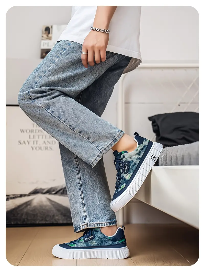 Washed Denim Board Shoes With Camouflage Print For Men_voghion.com