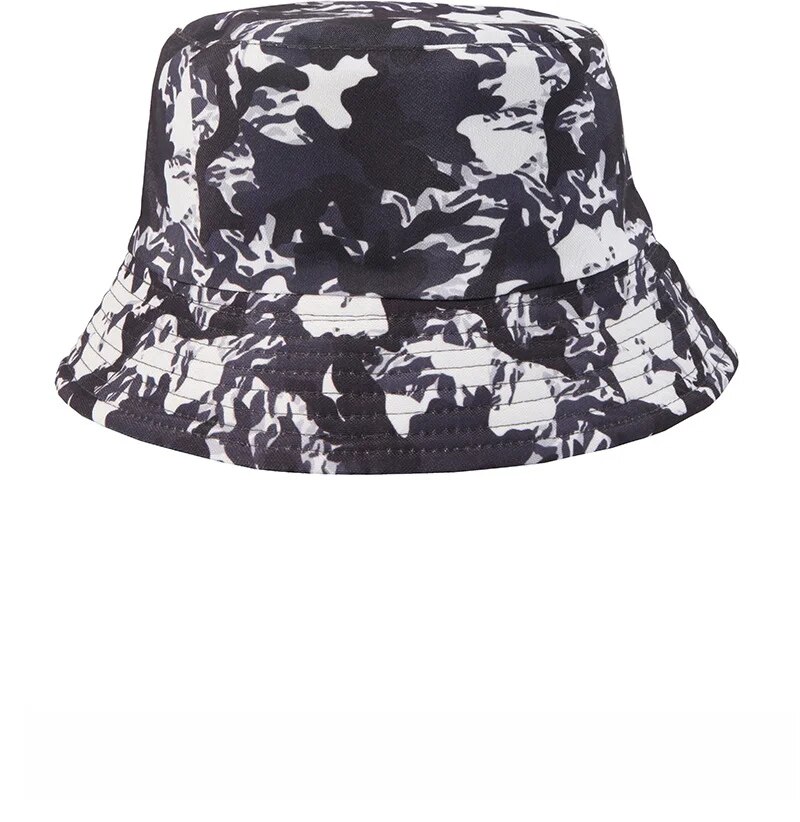 Zonnebrandcrème nieuwe zomercamouflageprint, vissershoed met brede rand, een must-have item voor buitenreizen, gedragen op beide_voghion.com