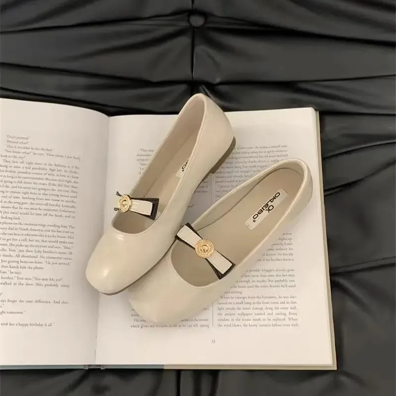 Patent Leather Bowtie Ballet Flats For Women Square Toe Shoes_voghion.com