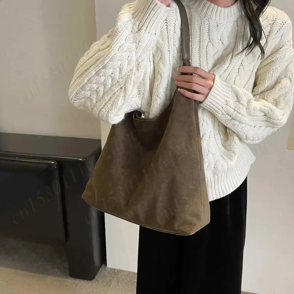 Borsa a tracolla semplice in pelle scamosciata vintage da donna, grande capacità, elegante, da viaggio, con chiusura a gancio, in tinta unita, 240919_voghion.com