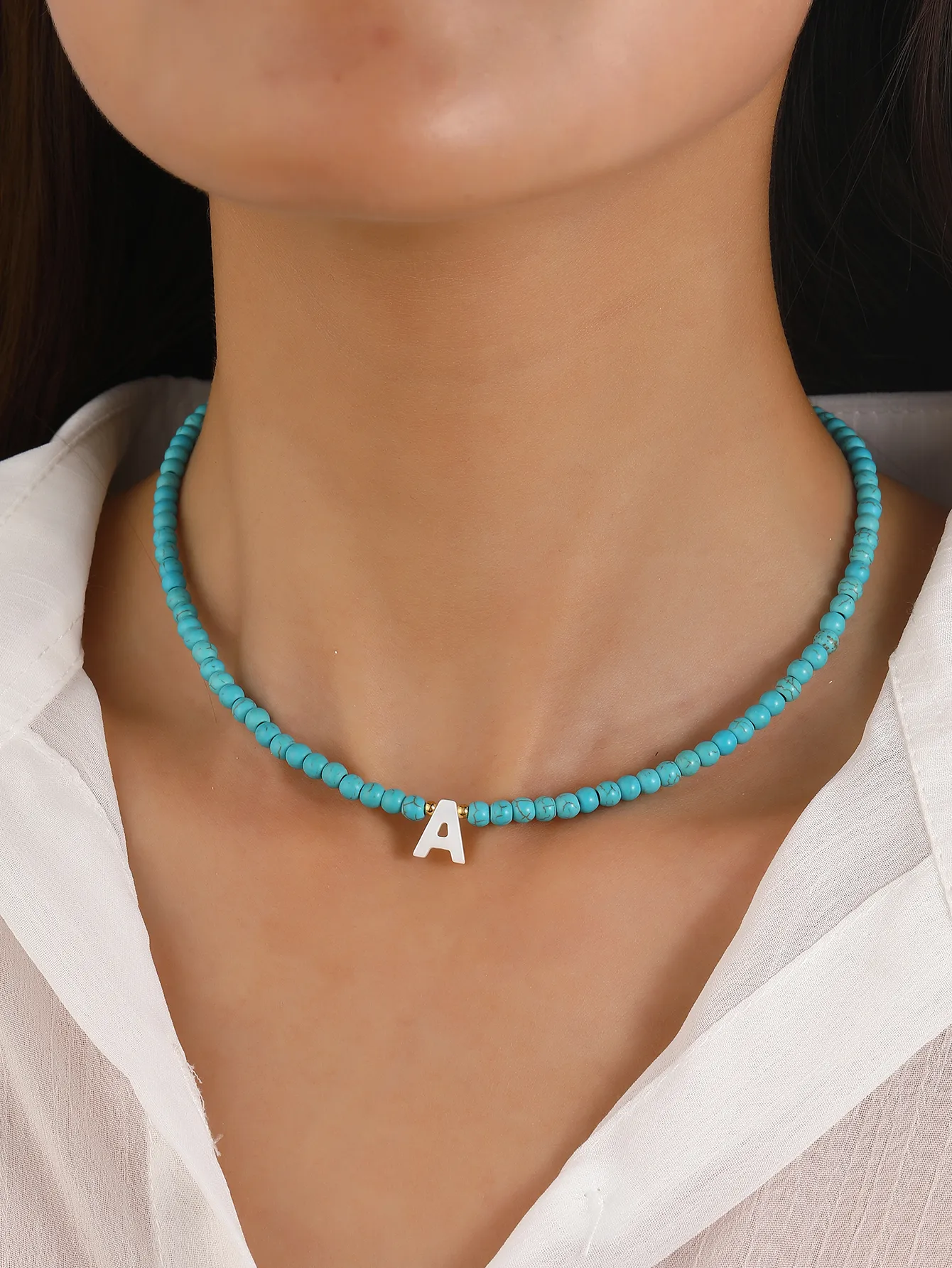 Collane con ciondolo Nome minimalista Iniziale Collana con perline blu da donna con 26 lettere dell'alfabeto Moda Compleanno Coppia_voghion.com