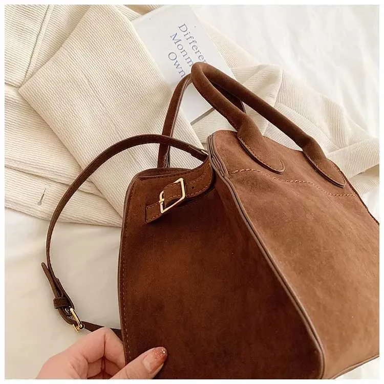 Designer Retro Suede Shoulder Bag Large Capacity Handbag Fashion_voghion.com