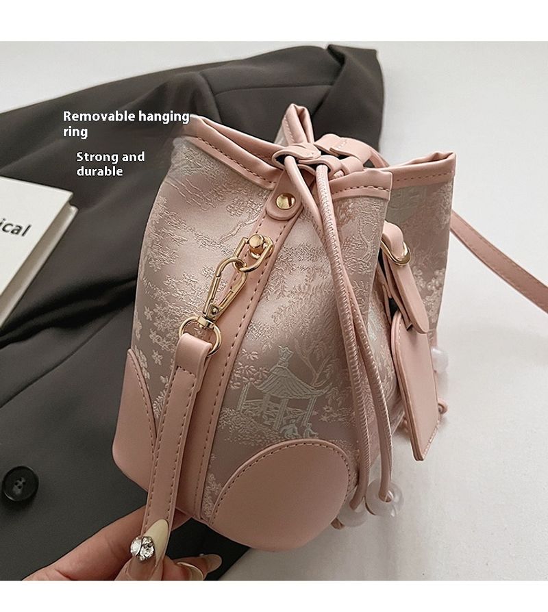 Bestickte kleine Tasche für Damen 2024 Neue trendige, einfache und vielseitige Beuteltasche, Cheongsam, Schultertasche,_voghion.com