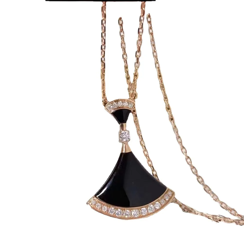 Colar com pingente em leque clássico em ouro rosa e cristal rosa_voghion.com