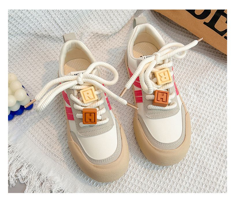 Ragazza vigorosa, versatile, con suola spessa, allenamento tedesco, piccola tavola bianca, scarpe sportive Instagram primavera 2024 da donna_voghion.com