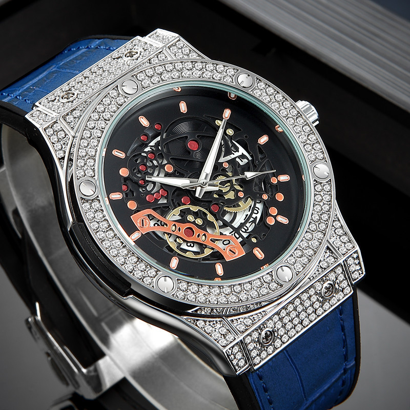 Men Brand Fashion Rubber Hip Hop Diamond Date Quartz Watches_voghion.com