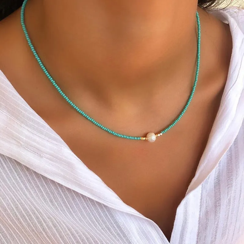 Collier ras de cou en perle d eau douce avec pendentif or_voghion.com