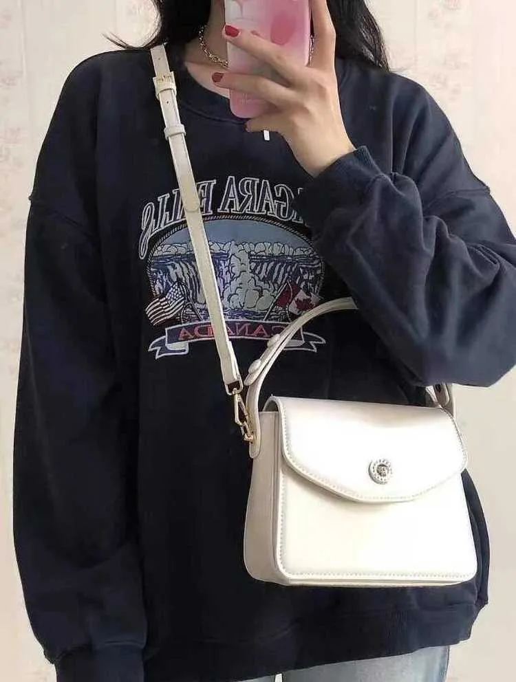 Sac à bandoulière en PU rouge vin 2023 Nouveau sac à bandoulière simple au design exquis pour femmes, classique, simple et polyvalent pour dames_voghion.com