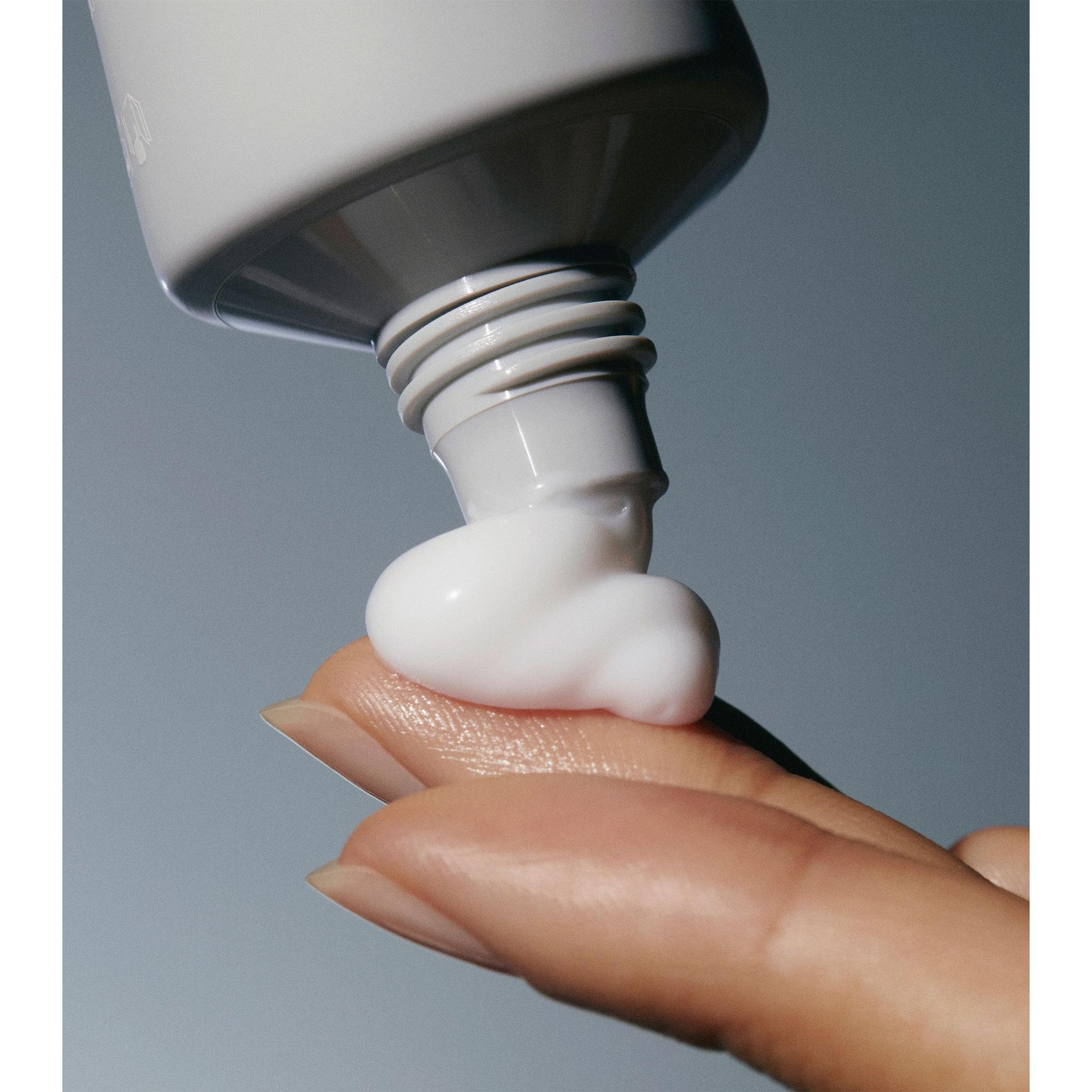 Nueva crema restauradora de barrera cutánea de Rhode Skin Barrier, 50 ml_voghion.com