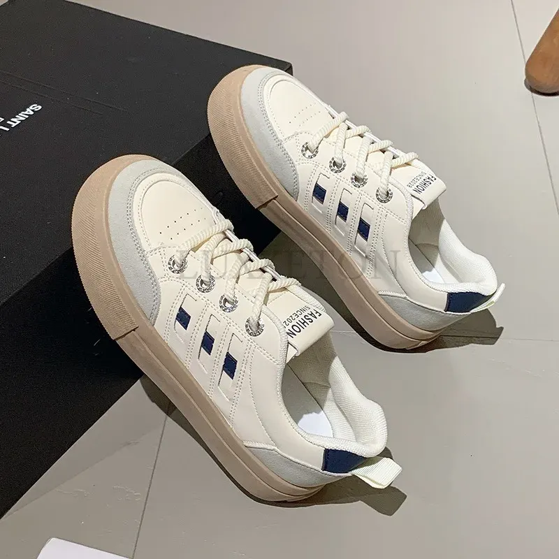 Round Toe Retro Thick Soled Board For Women Spring Autumn New Style Fashionable Flat Bottomed Casual Small White Shoes_voghion.com