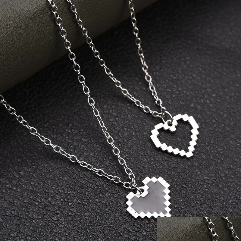 Pixel Heart Couple Necklace For Couples Y2k Style Black And White_voghion.com