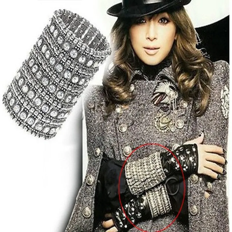 Pulseras elásticas anchas de moda clásicas con dijes, estilo retro punk exagerado, de cinco filas de cristales retráctiles, tejidas con cuentas a mano._voghion.com
