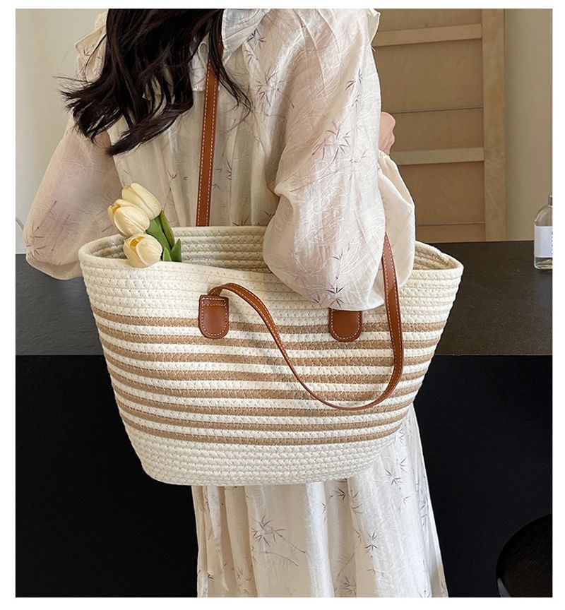 2024 Neue gewebte Grastasche Damen, Gemüsekorb mit großem Fassungsvermögen, Umhängetasche, hochwertige sensorische und_voghion.com