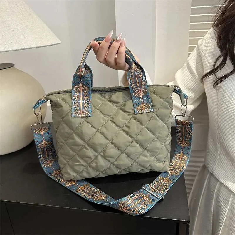 Women Wide Belt Handbag Fall/Winter Rhombus Space Cotton Shoulder Bag Large Capacity All-Match Shoppin241106_voghion.com