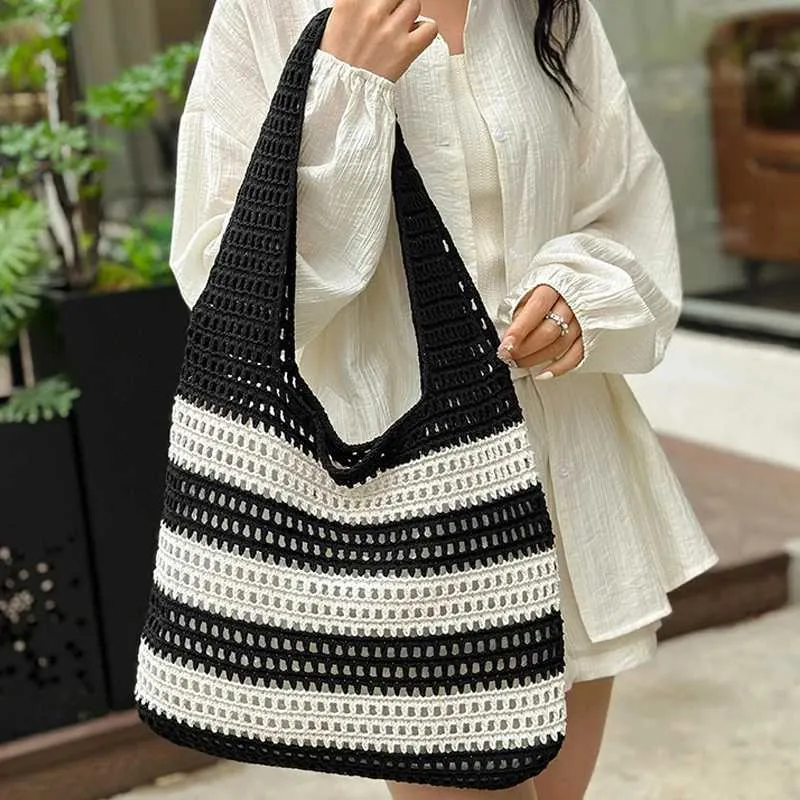 Fashion Shoulder Bag Contrast Hollow Knitted Belt Womens Handbag Y241011_voghion.com