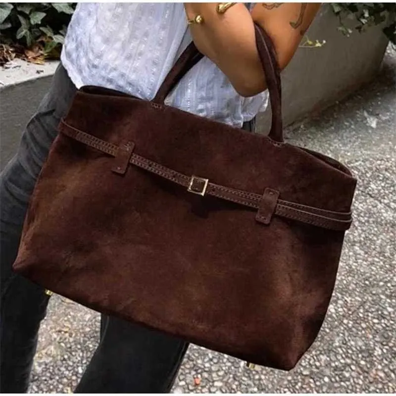 Trendy podzimní hnědá dámská retro semišová velkokapacitní kabelka přes rameno s přezkou, dámská taška do podpaží, BA241104_voghion.com
