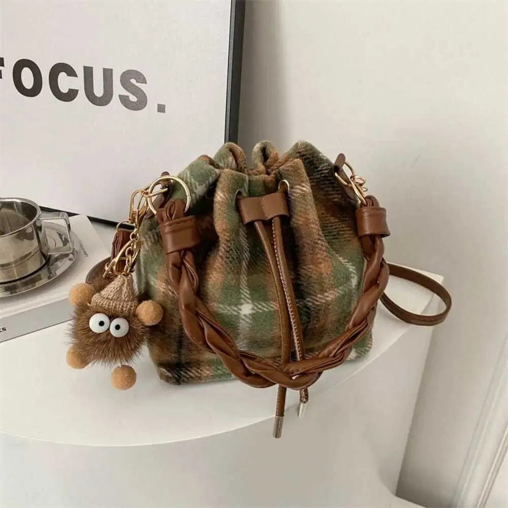 Fashionable Women's Retro Bucket Bag Shoulder Crossbody Handbag_voghion.com