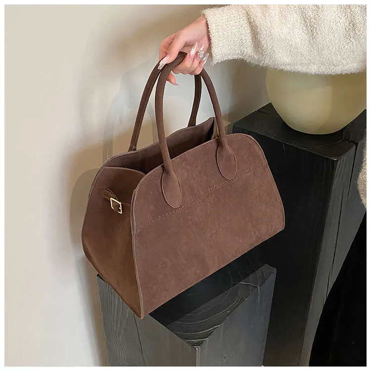 Ladies' Top-Handle Bag High-End Feel Niche Design Large Capacity Vintage Commute Handbag For Autumn/Winter Season_voghion.com