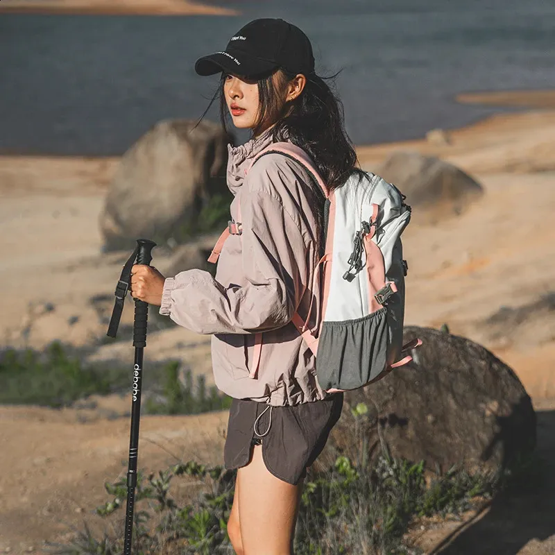 Lightweight mountaineering 20 liters mens outdoor hiking backpack travel lightweight college student bag 240823_desvips.com