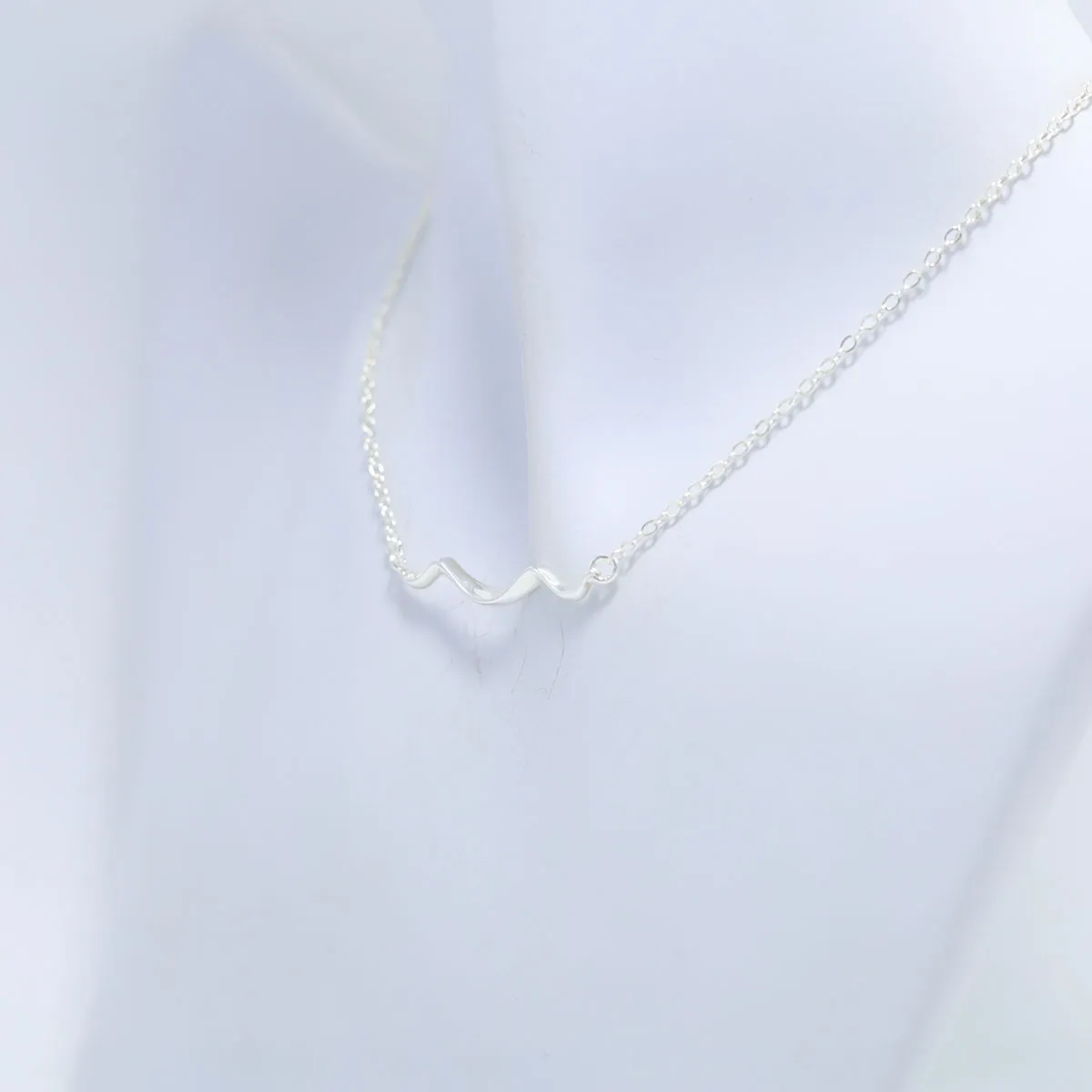 Collana a catena onda in argento per donna con pietre cz_voghion.com