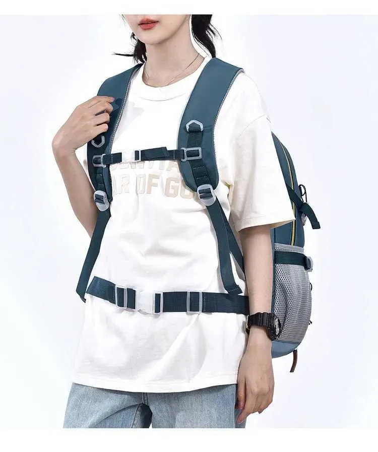 Nouveau sac à dos de loisirs de haut niveau d'apparence grande capacité sac de randonnée de voyage Senior Sense sac à dos en tissu Oxford C241116_voghion.com