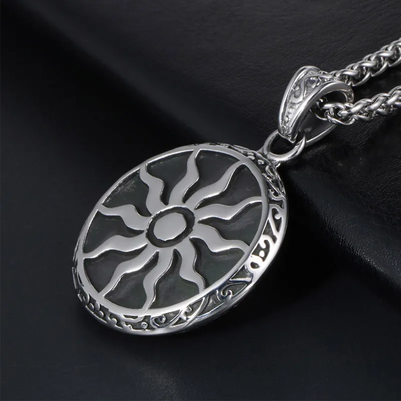 Collier pendentif punk vintage couleur argent tournesol collier pour hommes fête d'anniversaire bijoux de mode cadeau tendance pendentif_voghion.com
