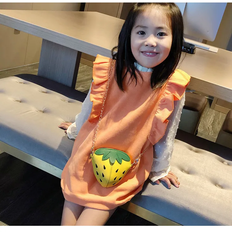 Kids Strawberry Shape Messenger Bags Cute Girls Princess Purse Children Chain Shoulder Outdoor Fruit Crossbody Bag M1169_voghion.com