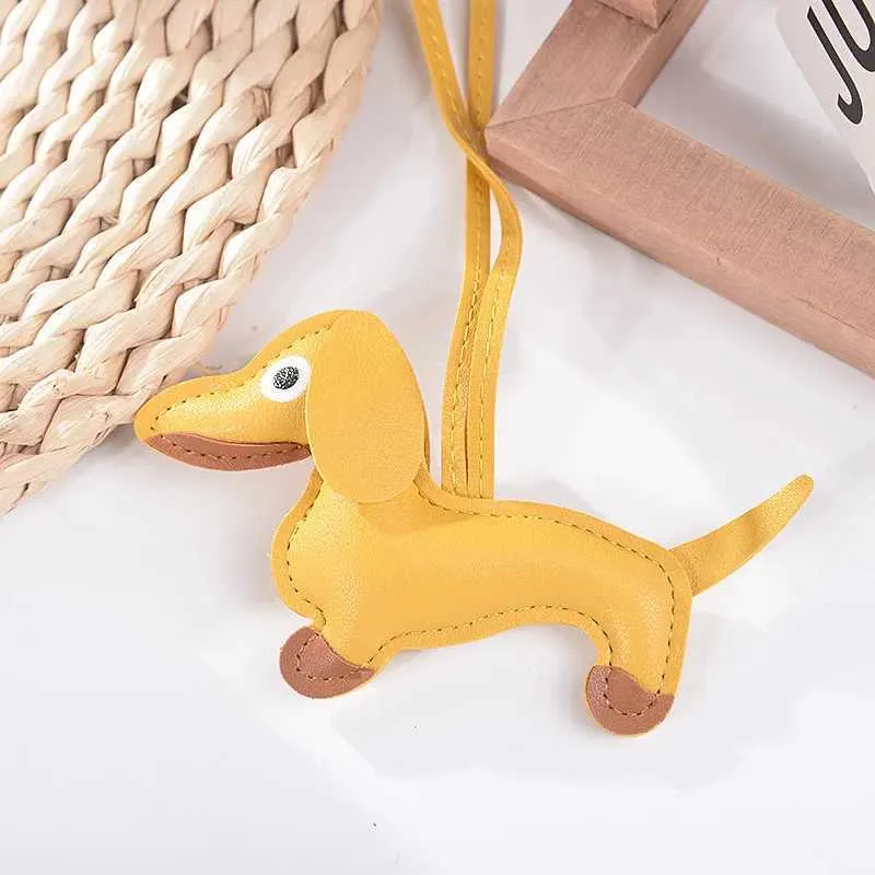Fashion Car Sausage PU Leather Dog Keychain Womens Bag Pendant Jewelry Pavilion Keyring Keyholder Gift Y241121_voghion.com