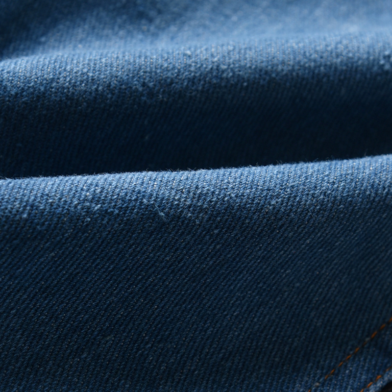 Mother&Kids Giacca in denim per bambini abbinata ai colori dei migliori vestiti strappati per ragazzi e ragazze_voghion.com