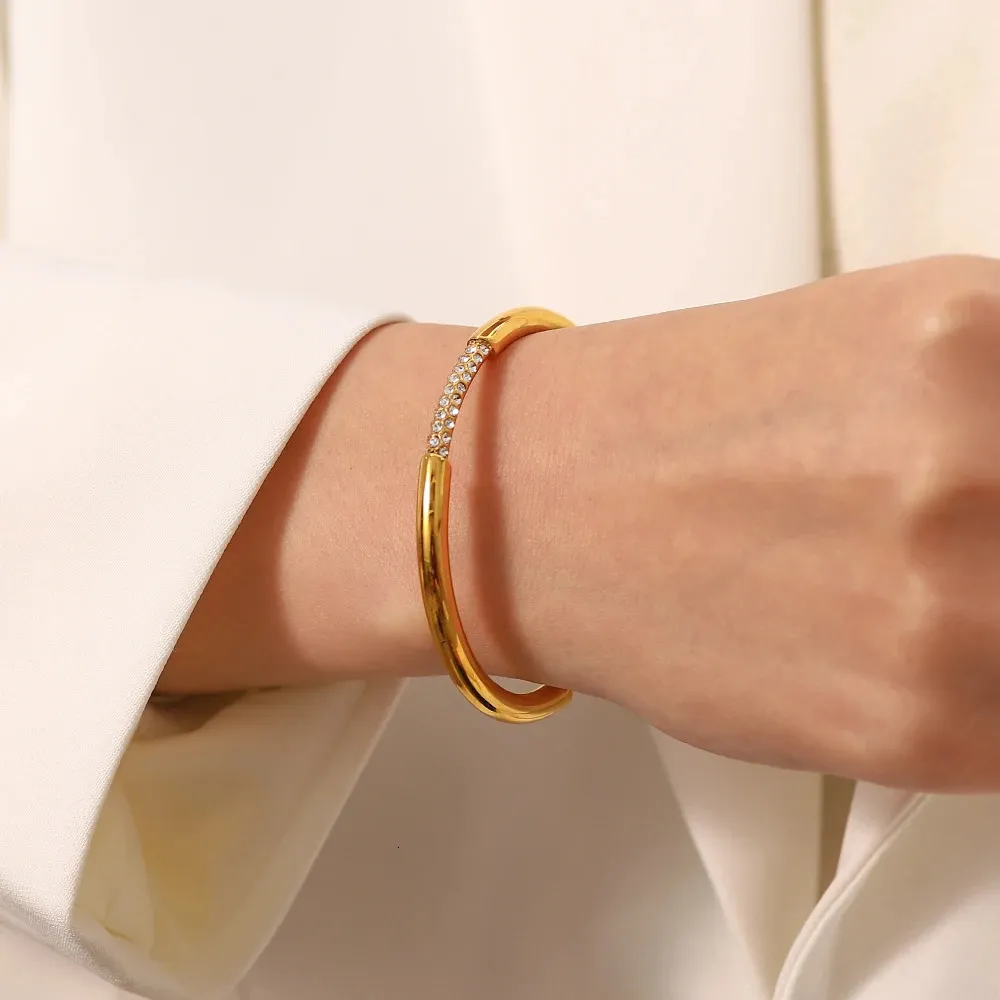Stainless Steel Cuff Bangle Gold Plated Statement Bracelet_voghion.com
