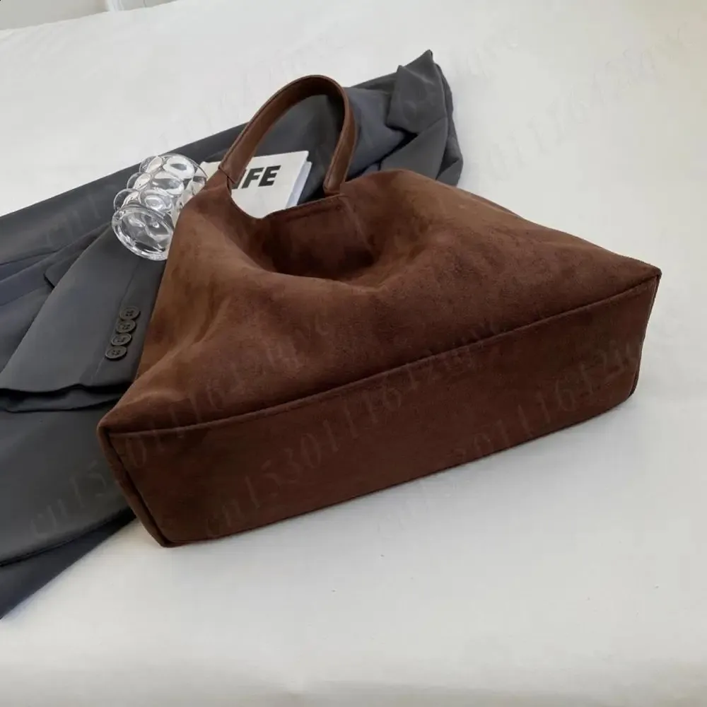 Borsa a tracolla semplice in pelle scamosciata vintage da donna, grande capacità, elegante, da viaggio, con chiusura a gancio, in tinta unita, 240919_voghion.com