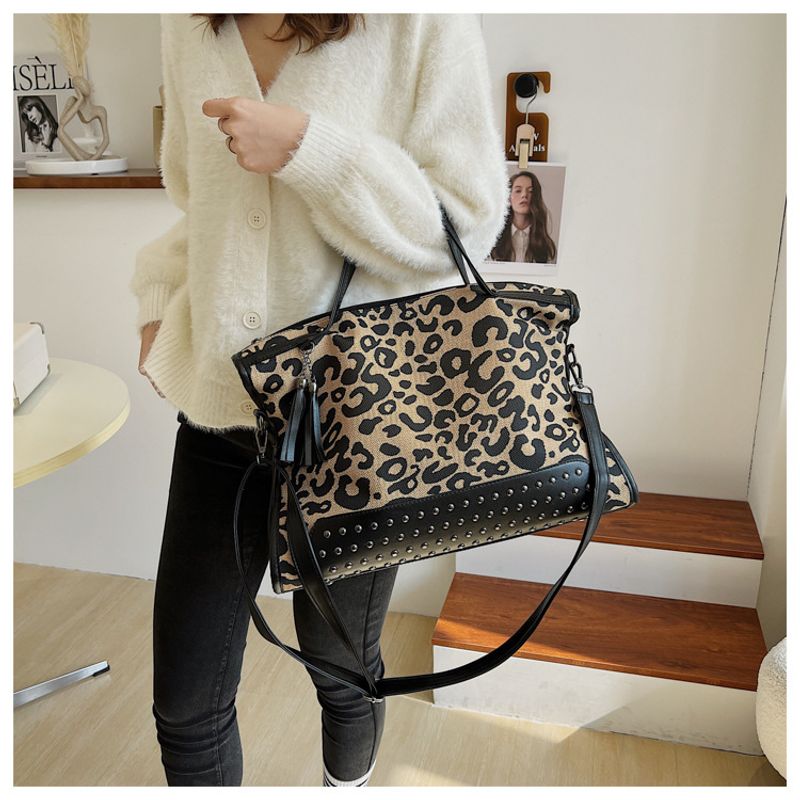 Handtaschen Große Kapazität im französischen Stil Damen 2023 Neue Tasche mit Leopardenmuster Einkaufstasche_voghion.com