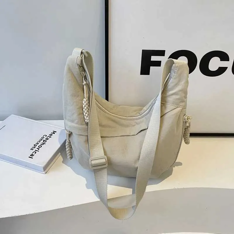Sac à bandoulière en nylon 2024 pour femme, nouvelle collection été, grande capacité, design polyvalent et de niche, messager Ba241103_voghion.com