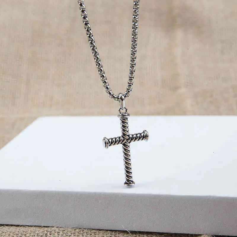 Cross Pendant Necklace For Men And Women Designer Jewelry_voghion.com