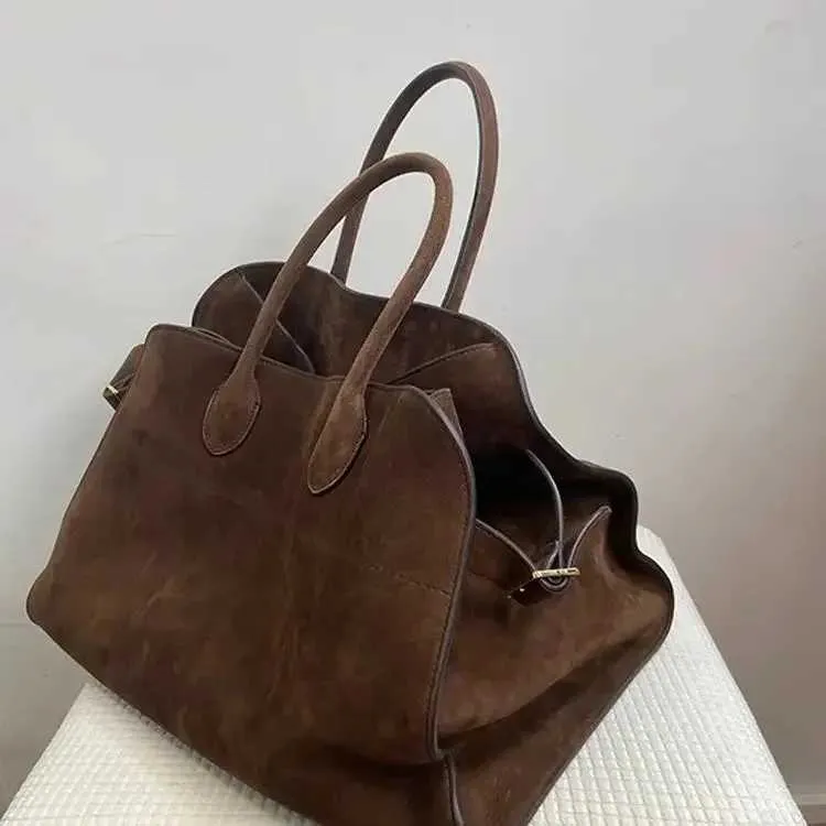 2024 Héichqualitativ Damen Nei Hierscht Wanter Package Héichqualitativ Nischendesign Grouss Kapazitéit Retro Pendlerhandtaschen_voghion.com